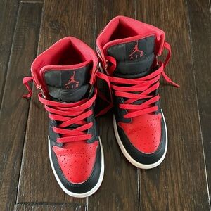 Air Jordan 1 mid